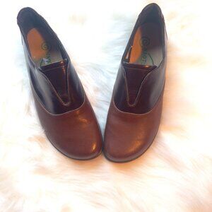 Women NAOT  Karo brown Leather Slip On Comfort Shoes sz 10  NWOT